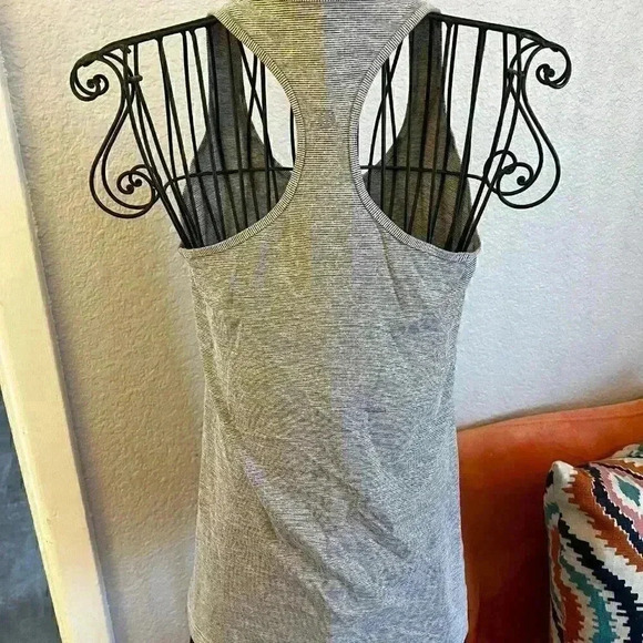 Lululemon Cool Racerback-Sz 6 - Picture 2 of 5